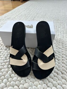 Ancient Greek Desmond Sandals Black and White size 38